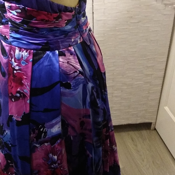 Adrianna Papell Occasions Dress - Picture 8 of 11